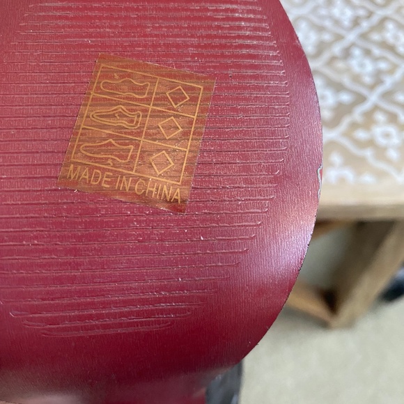 🆕️ Vegan Leather Grey and Black Leopard Print heels, Size 8.5 - Picture 5 of 10